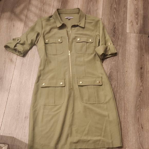 Sharagano Dresses & Skirts - Sharagano Olive Green Zip-Up Dress